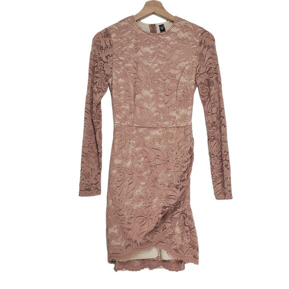 Windsor | Asymmetrical Hem Long Sleeve Lace Bodycon Dress - Picture 1 of 9